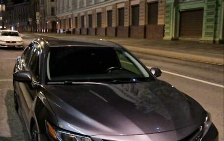 Toyota Camry, 2017 год, 2 200 000 рублей, 2 фотография