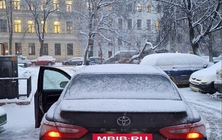 Toyota Camry, 2017 год, 2 200 000 рублей, 7 фотография