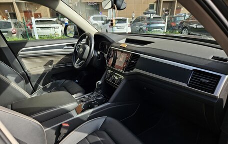 Volkswagen Teramont I, 2021 год, 4 850 000 рублей, 9 фотография