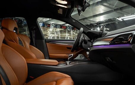 BMW M5, 2018 год, 5 990 000 рублей, 29 фотография