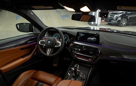 BMW M5, 2018 год, 5 990 000 рублей, 35 фотография