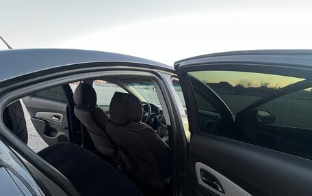 Chevrolet Cruze II, 2011 год, 550 000 рублей, 3 фотография