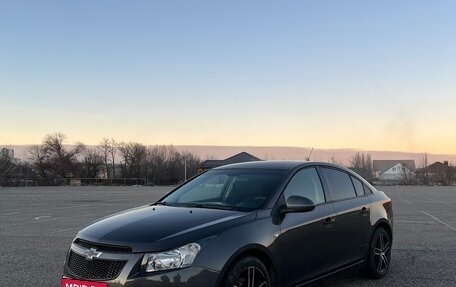 Chevrolet Cruze II, 2011 год, 550 000 рублей, 2 фотография