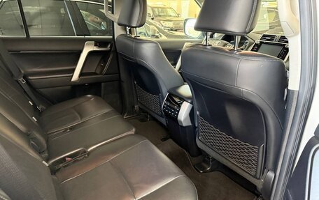 Toyota Land Cruiser Prado 150 рестайлинг 2, 2020 год, 6 300 000 рублей, 7 фотография