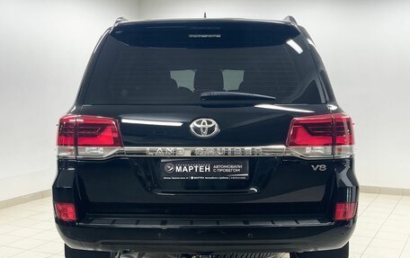Toyota Land Cruiser 200, 2016 год, 6 325 000 рублей, 5 фотография