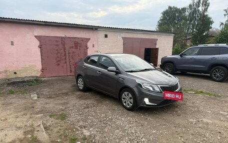KIA Rio III рестайлинг, 2013 год, 750 000 рублей, 2 фотография