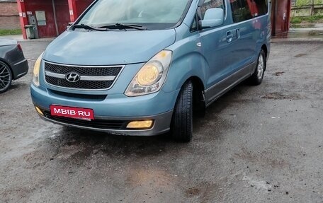 Hyundai Grand Starex Grand Starex I рестайлинг 2, 2008 год, 1 050 000 рублей, 3 фотография