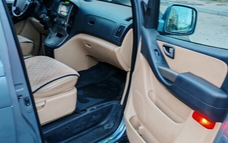 Hyundai Grand Starex Grand Starex I рестайлинг 2, 2008 год, 1 050 000 рублей, 17 фотография