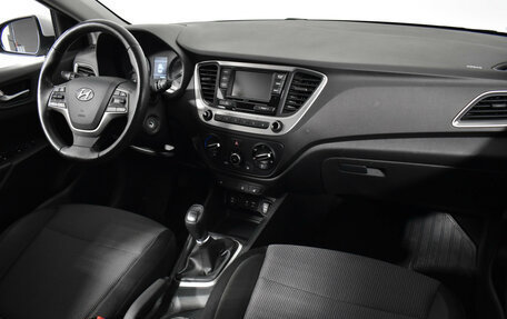 Hyundai Solaris II рестайлинг, 2017 год, 1 078 000 рублей, 10 фотография