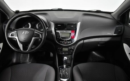 Hyundai Solaris II рестайлинг, 2012 год, 779 000 рублей, 10 фотография