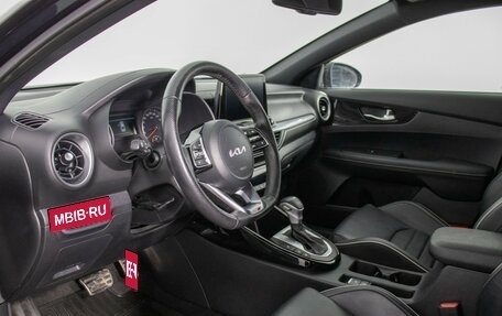 KIA Cerato IV, 2022 год, 2 420 000 рублей, 10 фотография