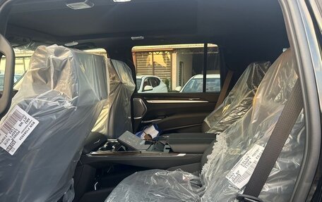 Cadillac Escalade V, 2025 год, 23 500 000 рублей, 8 фотография