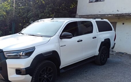 Toyota Hilux VIII, 2020 год, 5 050 000 рублей, 2 фотография
