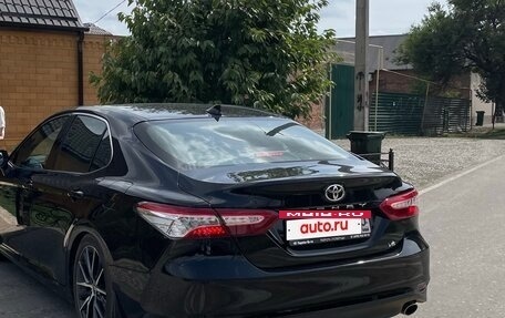 Toyota Camry, 2022 год, 4 000 000 рублей, 2 фотография