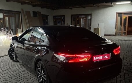 Toyota Camry, 2022 год, 4 000 000 рублей, 8 фотография