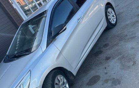 Hyundai Solaris II рестайлинг, 2013 год, 650 000 рублей, 5 фотография