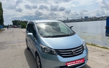 Honda Freed I, 2010 год, 1 130 000 рублей, 6 фотография