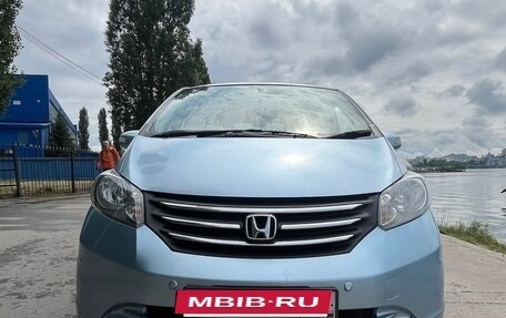 Honda Freed I, 2010 год, 1 130 000 рублей, 15 фотография