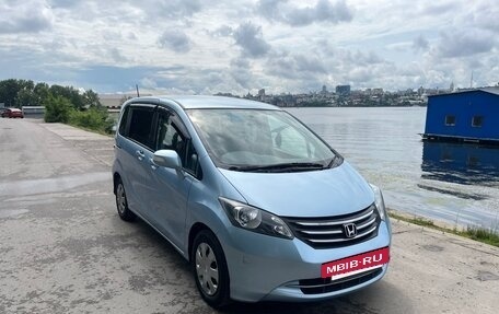 Honda Freed I, 2010 год, 1 130 000 рублей, 16 фотография