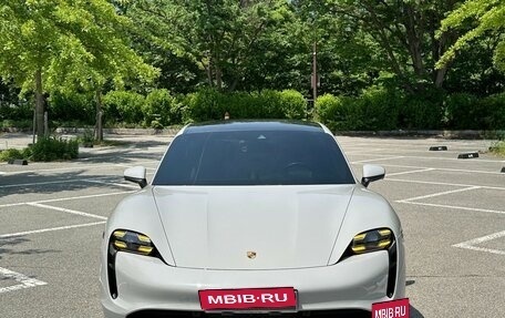 Porsche Taycan I, 2022 год, 9 310 013 рублей, 2 фотография