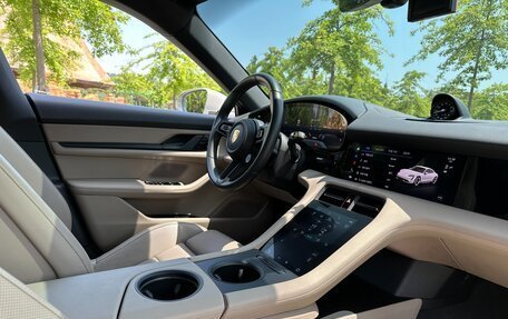 Porsche Taycan I, 2022 год, 9 310 013 рублей, 17 фотография