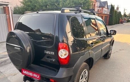 Chevrolet Niva I рестайлинг, 2015 год, 689 000 рублей, 16 фотография