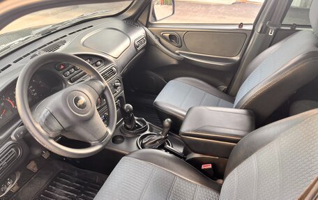 Chevrolet Niva I рестайлинг, 2015 год, 689 000 рублей, 29 фотография