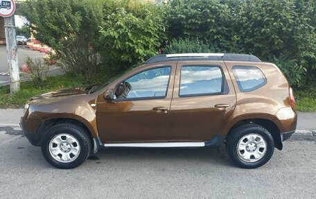Renault Duster I рестайлинг, 2014 год, 900 000 рублей, 2 фотография