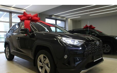 Toyota RAV4, 2024 год, 5 050 000 рублей, 3 фотография
