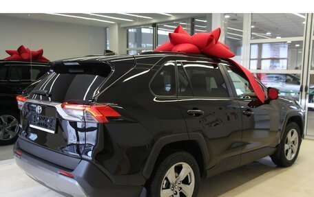 Toyota RAV4, 2024 год, 5 050 000 рублей, 6 фотография