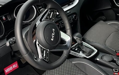 KIA cee'd III, 2022 год, 2 099 999 рублей, 12 фотография