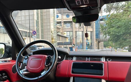 Land Rover Range Rover IV рестайлинг, 2018 год, 6 000 000 рублей, 10 фотография