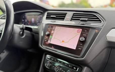Volkswagen Tiguan II, 2018 год, 2 740 000 рублей, 17 фотография
