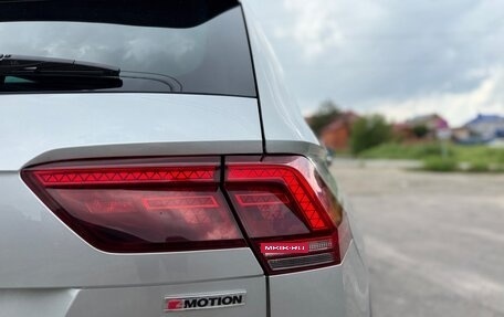 Volkswagen Tiguan II, 2018 год, 2 740 000 рублей, 13 фотография