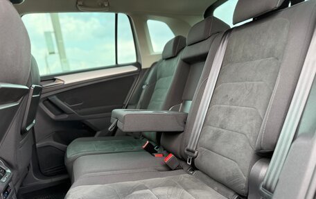 Volkswagen Tiguan II, 2018 год, 2 740 000 рублей, 23 фотография