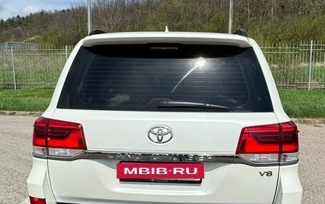 Toyota Land Cruiser 200, 2019 год, 6 800 000 рублей, 9 фотография