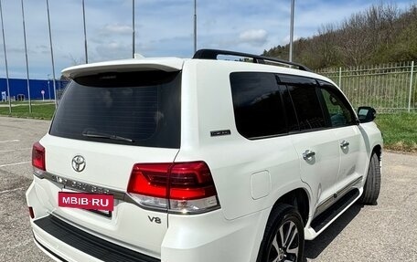 Toyota Land Cruiser 200, 2019 год, 6 800 000 рублей, 6 фотография