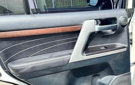 Toyota Land Cruiser 200, 2019 год, 6 800 000 рублей, 15 фотография