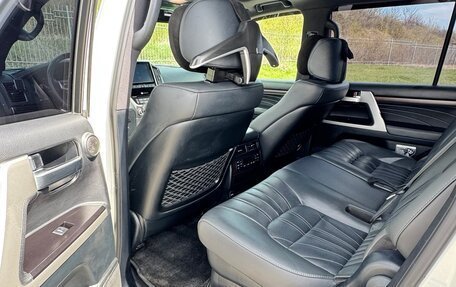 Toyota Land Cruiser 200, 2019 год, 6 800 000 рублей, 24 фотография