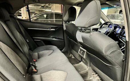 Toyota Camry, 2021 год, 1 985 000 рублей, 8 фотография