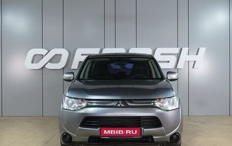 Mitsubishi Outlander III рестайлинг 3, 2013 год, 1 575 000 рублей, 3 фотография