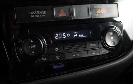Mitsubishi Outlander III рестайлинг 3, 2013 год, 1 575 000 рублей, 16 фотография