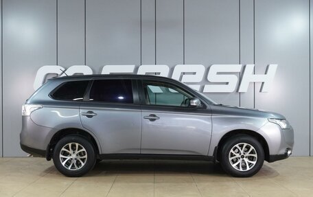 Mitsubishi Outlander III рестайлинг 3, 2013 год, 1 575 000 рублей, 5 фотография