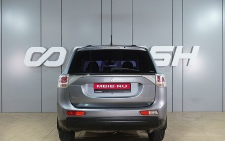 Mitsubishi Outlander III рестайлинг 3, 2013 год, 1 575 000 рублей, 4 фотография