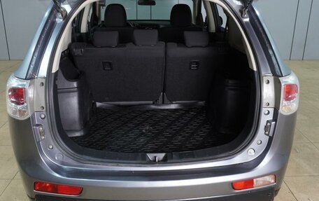 Mitsubishi Outlander III рестайлинг 3, 2013 год, 1 575 000 рублей, 19 фотография