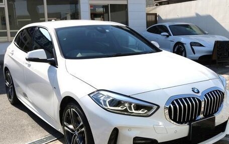 BMW 1 серия, 2020 год, 1 408 000 рублей, 7 фотография