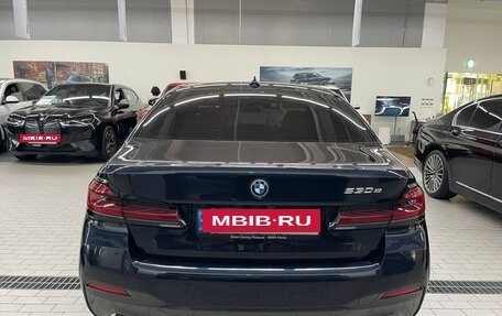 BMW 5 серия, 2022 год, 4 027 000 рублей, 3 фотография