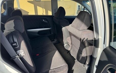 Honda Stream II, 2012 год, 867 000 рублей, 23 фотография