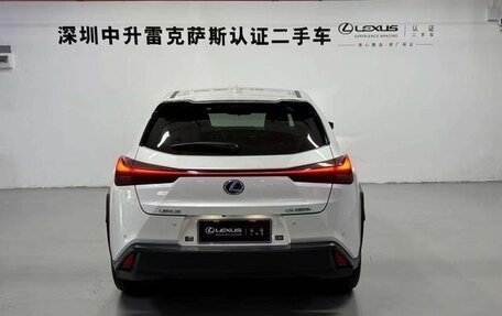 Lexus UX I, 2021 год, 2 370 000 рублей, 4 фотография