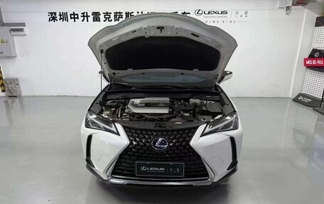 Lexus UX I, 2021 год, 2 370 000 рублей, 5 фотография